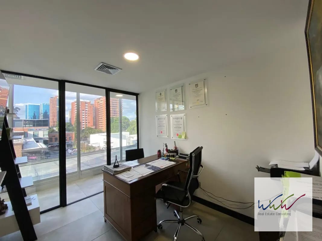 Oficina en Venta en Edificio Vasanta zona 10 — Oficina en Venta en Zona 10, Guatemala, Ciudad — foto 9 de 13