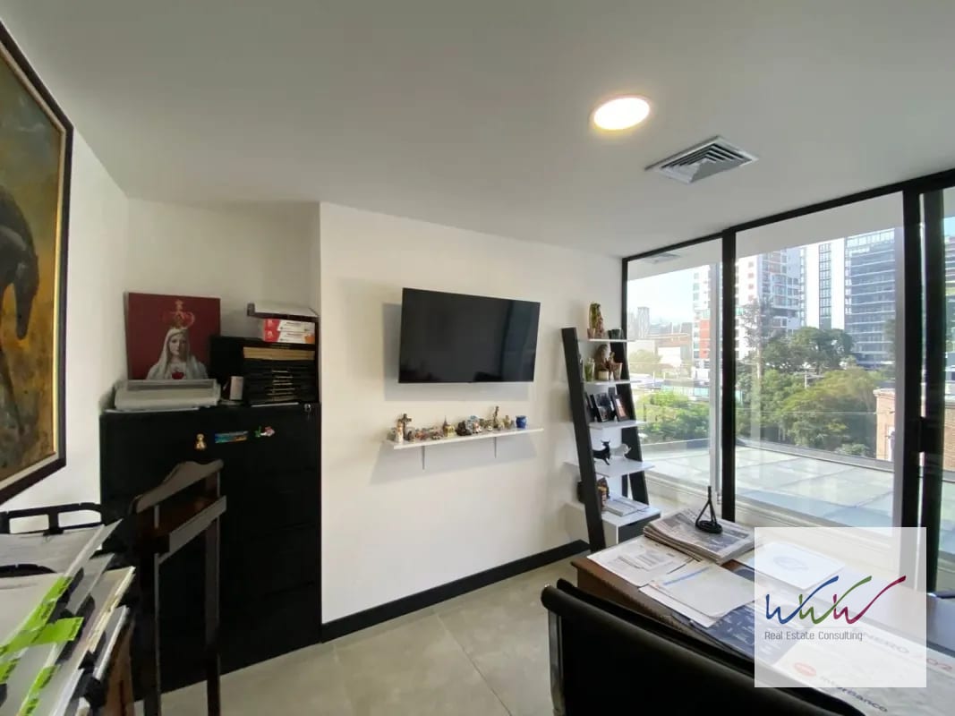 Oficina en Venta en Edificio Vasanta zona 10 — Oficina en Venta en Zona 10, Guatemala, Ciudad — foto 8 de 13