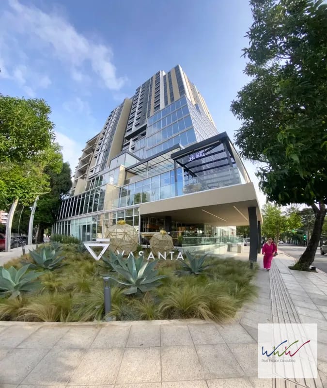 Oficina en Venta en Edificio Vasanta zona 10 — Oficina en Venta en Zona 10, Guatemala, Ciudad — foto 2 de 13