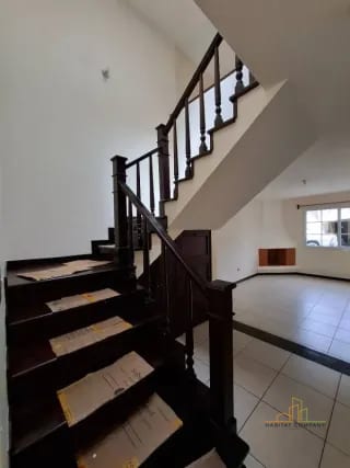 Casa en venta en Carretera a El Salvador Km 16-20 Fraijanes- Dentro de Condominio, con jardín — Casa en Venta en Fraijanes, Carretera a El Salvador, Guatemala, Ciudad — miniatura 3 de 3