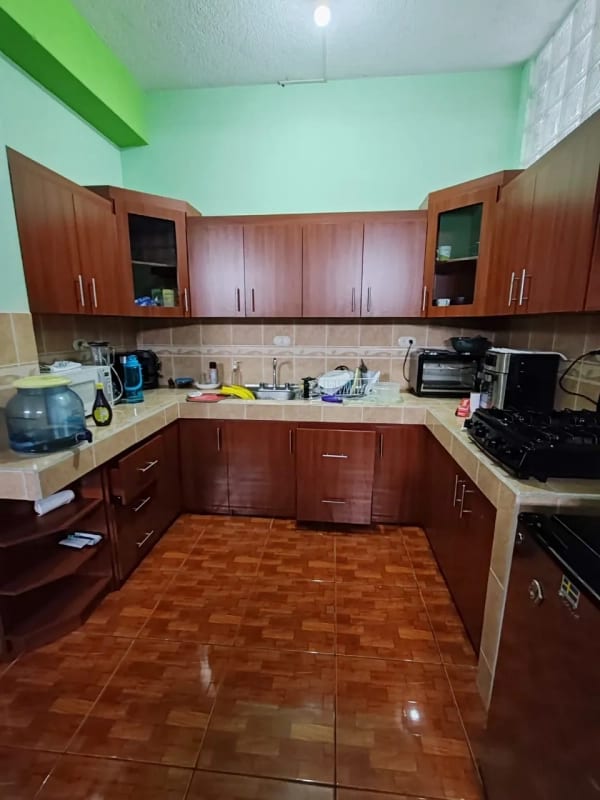 Edificio en Renta o Venta Calzada San Juan, ideal para Clínica, Hospital, SPA — Bodega / Ofibodega en Alquiler en Zona 7, Guatemala, Ciudad — foto 9 de 15