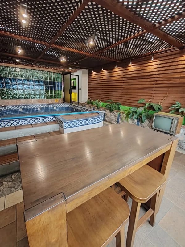 Edificio en Renta o Venta Calzada San Juan, ideal para Clínica, Hospital, SPA — Bodega / Ofibodega en Alquiler en Zona 7, Guatemala, Ciudad — foto 8 de 15