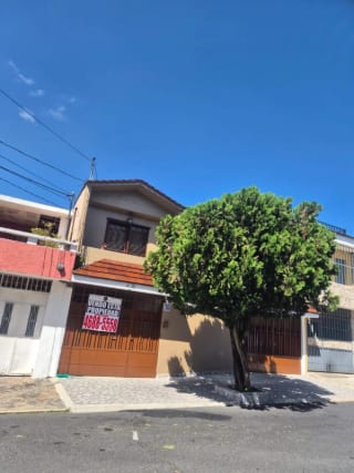 casa en venta en zona 2 de Mixco — Casa en Venta en Zona 2 Mixco, Guatemala, Ciudad — miniatura 1 de 14