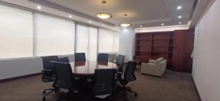 Oficina Amueblada en Renta zona 10 — Oficina en Alquiler en Zona 10, Guatemala, Ciudad — miniatura 2 de 10