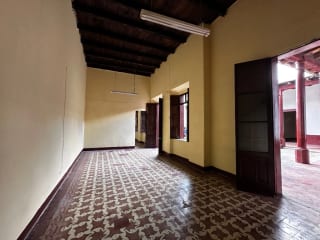 Zona 1, Amplia casa estilo colonial en alquiler — Casa en Alquiler en Zona 1, Guatemala, Ciudad — miniatura 7 de 10