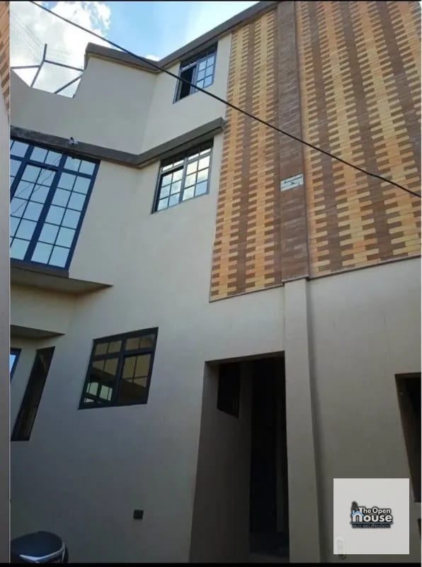 Residenciales Valle de Minerva, zona 11 Mixco, Guatemala! — Casa en Venta en Zona 11 Mixco, Guatemala, Ciudad — foto 11 de 12