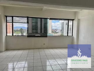 OFICINAS EN ALQUILER DE 55m² y 70.8m², ZONA 10 — Oficina en Alquiler en Plaza Buró, Zona 10, Guatemala, Ciudad — miniatura 2 de 3