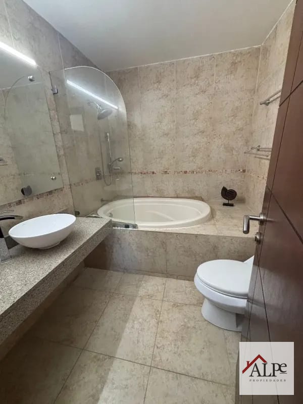 APARTAMENTO AMUEBLADO CON 1 DORMITORIO — Apartamento en Alquiler en Verdeterno, Zona 15, Guatemala, Ciudad — foto 8 de 10