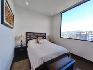 Apartamento Amueblado en Renta con opción a Venta  Zona 14 — Apartamento en Alquiler en Zona 14, Guatemala, Ciudad — miniatura 7 de 17
