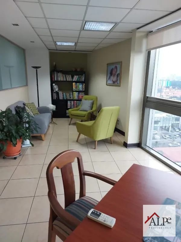 OFICINA EN VENTA ZONA 10 TORINO — Oficina en Venta en Torino, Zona 10, Guatemala, Ciudad — foto 6 de 8