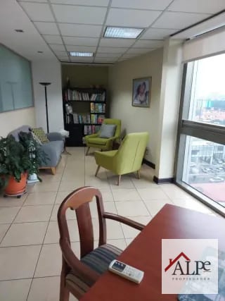 OFICINA EN VENTA ZONA 10 TORINO — Oficina en Venta en Torino, Zona 10, Guatemala, Ciudad — miniatura 6 de 8