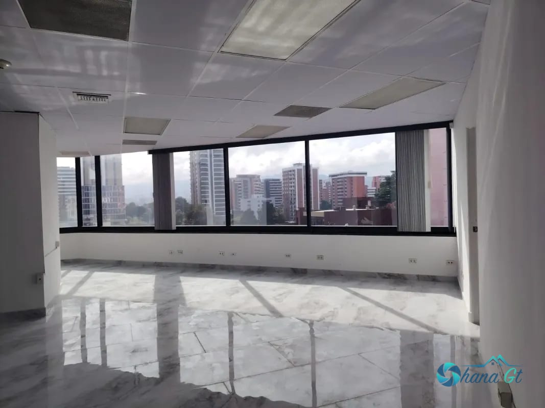 Oficina en Renta Zona 10 — Oficina en Alquiler en Zona 10, Guatemala, Ciudad — foto 1 de 9