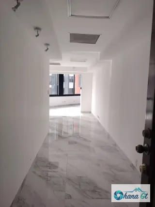 OFICINA EN RENTA ZONA 10 — Oficina en Alquiler en Zona 10, Guatemala, Ciudad — miniatura 5 de 9