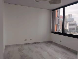 Oficina en Renta Zona 10 — Oficina en Alquiler en Zona 10, Guatemala, Ciudad — miniatura 2 de 9