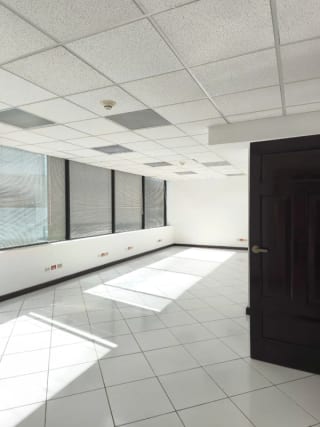 Oficina en Renta zona 14 — Oficina en Alquiler en Zona 14, Guatemala, Ciudad — miniatura 10 de 11