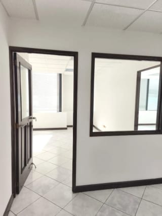 Oficina en Renta zona 14 — Oficina en Alquiler en Zona 14, Guatemala, Ciudad — miniatura 9 de 11