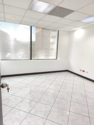 Oficina en Renta zona 14 — Oficina en Alquiler en Zona 14, Guatemala, Ciudad — miniatura 8 de 11