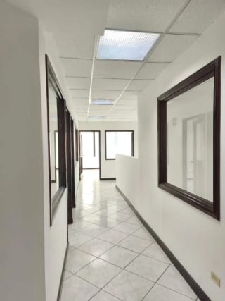 Oficina en Renta zona 14 — Oficina en Alquiler en Zona 14, Guatemala, Ciudad — miniatura 6 de 11
