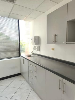 Oficina en Renta zona 14 — Oficina en Alquiler en Zona 14, Guatemala, Ciudad — miniatura 5 de 11