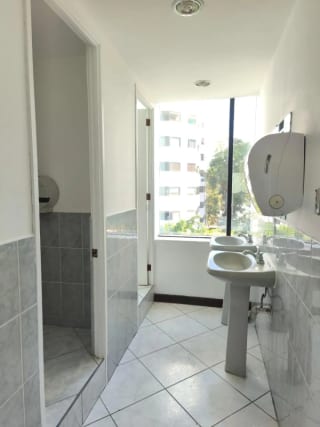 Oficina en Renta zona 14 — Oficina en Alquiler en Zona 14, Guatemala, Ciudad — miniatura 3 de 11