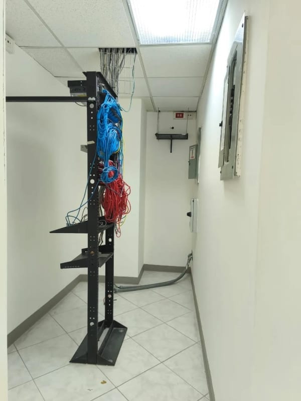 Oficina en Renta zona 14 — Oficina en Alquiler en Zona 14, Guatemala, Ciudad — foto 2 de 11