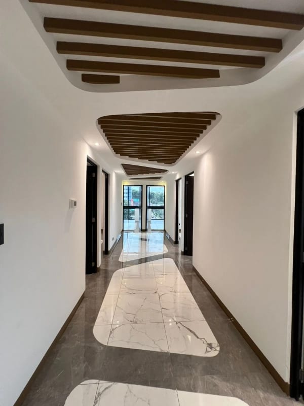 CLINICAS/OFININAS EN RENTA EDIFICIO RENOVATI ZONA 10 — Clínica en Alquiler en Zona 10, Guatemala, Ciudad — foto 6 de 6