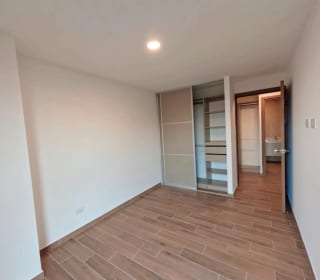 APARTAMENTO en VENTA EDIFICIO PARQUE 14  Zona 14 — Apartamento en Venta en Parque 14, Zona 14, Guatemala, Ciudad — miniatura 4 de 10