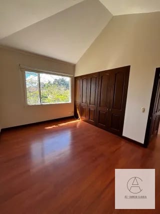 Linda casa en venta en Portal del Bosque 1 — Casa en Venta en Portal del Bosque, Carretera a El Salvador, Guatemala, Ciudad — miniatura 3 de 16