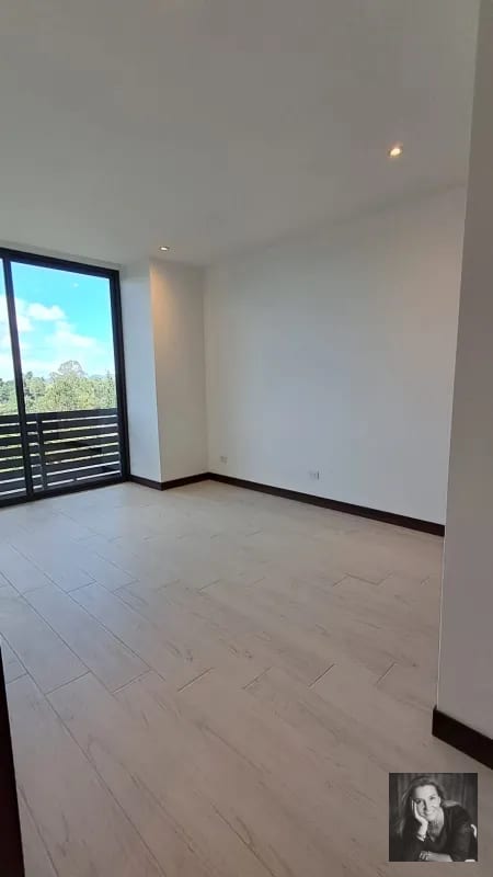 Apartamento Penthouse en Renta o Venta – Zona 15, Vista Hermosa III — Apartamento en Alquiler en Zona 15, Guatemala, Ciudad — foto 2 de 16