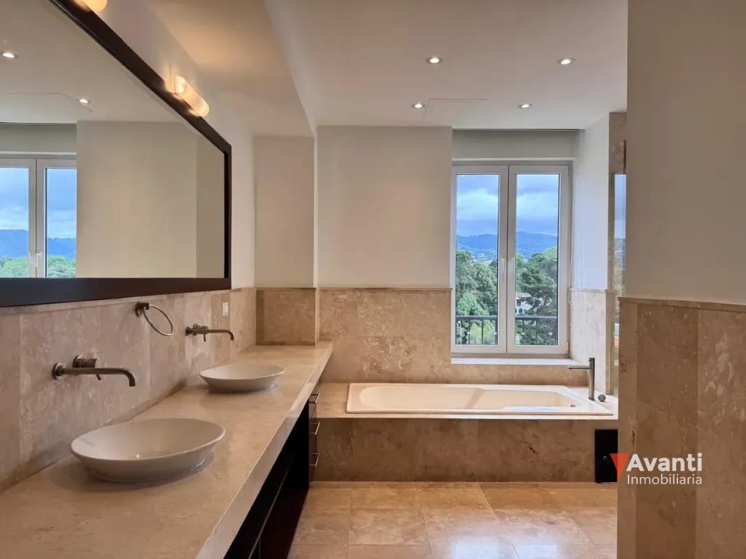 ALQUILER APARTAMENTO ZONA 14, DOS NIVELES — Apartamento en Alquiler en Zona 14, Guatemala, Ciudad — foto 6 de 17