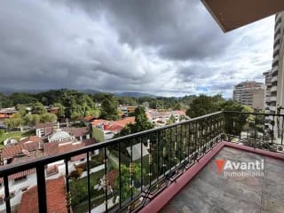 ALQUILER APARTAMENTO ZONA 14, DOS NIVELES — Apartamento en Alquiler en Zona 14, Guatemala, Ciudad — miniatura 4 de 17