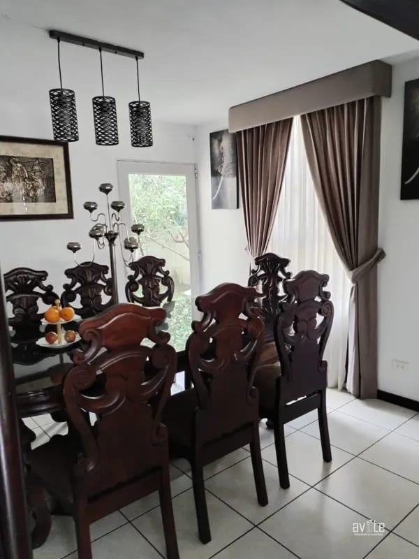Casa tipo Navarra en venta, dentro de Alameda Norte — Casa en Venta en Condado Naranjo, Zona 4 Mixco, Guatemala, Ciudad — foto 3 de 5