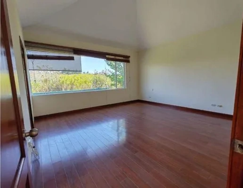 Casa en Portal del Bosque, Km 22 Carretera a El Salvador — Casa en Venta en Carretera a El Salvador, Guatemala, Ciudad — foto 4 de 8