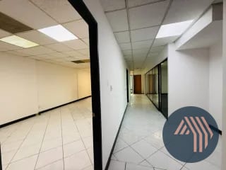 ALQUILER DE AMPLIA OFICINA 232.56MT2 - EUROPLAZA, ZONA 14 — Oficina en Alquiler en Europlaza, Zona 14, Guatemala, Ciudad — miniatura 5 de 17