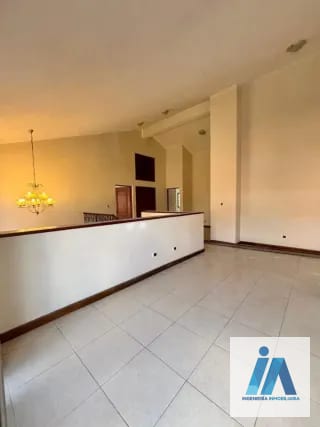 HERMOSA CASA EN VENTA – 📍Residencial Villas de Jacarandas de Cayalá, zona 16 — Casa en Venta en Zona 16, Guatemala, Ciudad — miniatura 8 de 13