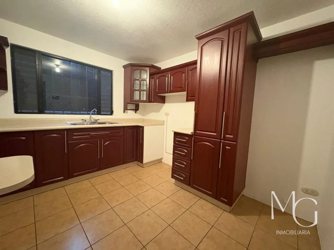 Casa en Venta San Cristóbal SAN MARINO — Casa en Venta en Zona 8 Mixco, Guatemala, Ciudad — foto 15 de 16