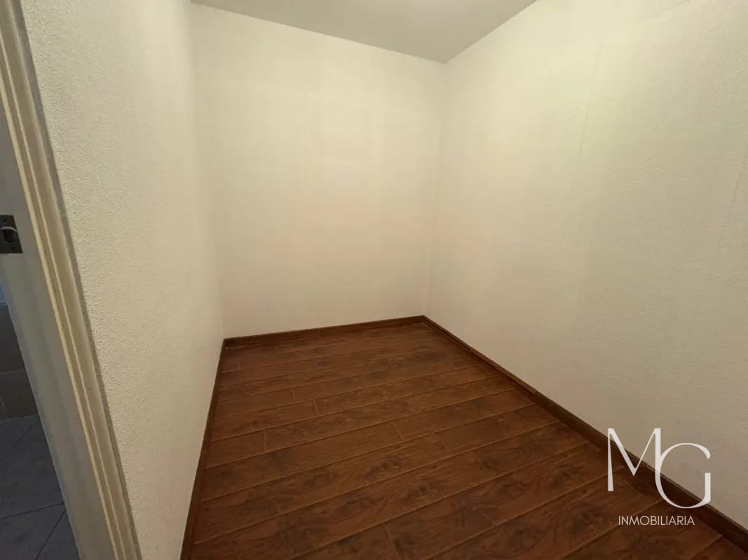 Casa en Venta San Cristóbal SAN MARINO — Casa en Venta en Zona 8 Mixco, Guatemala, Ciudad — foto 12 de 16
