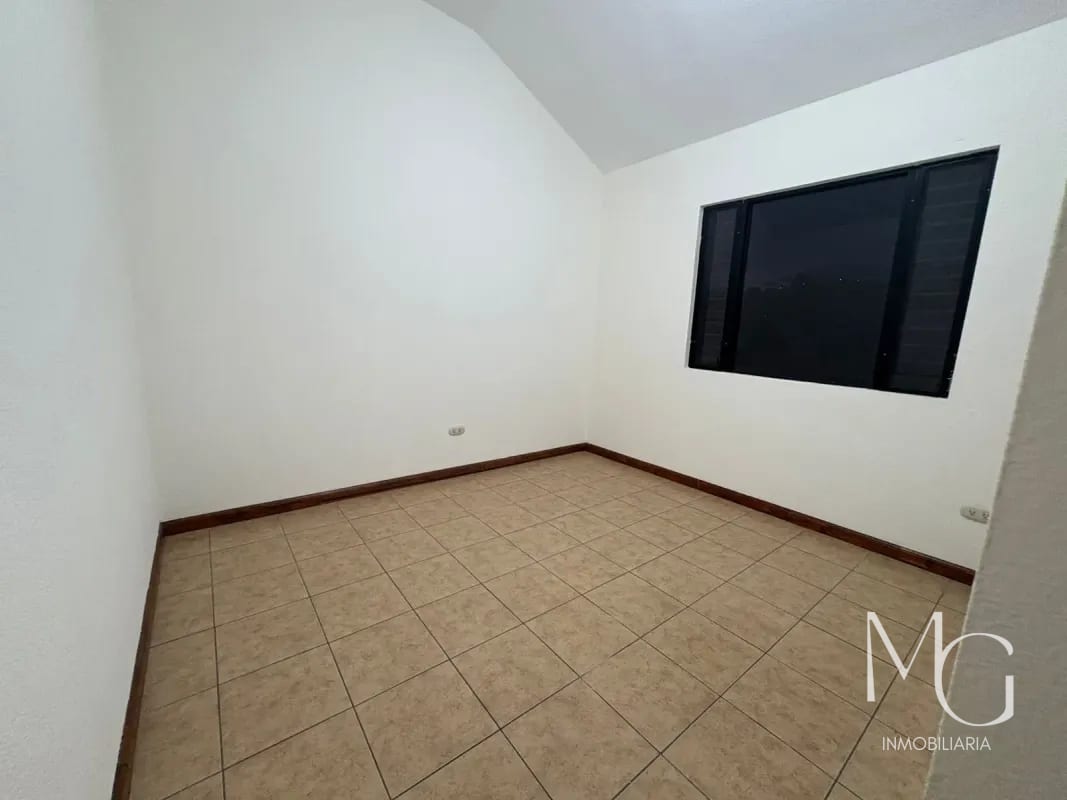 Casa en Venta San Cristóbal SAN MARINO — Casa en Venta en Zona 8 Mixco, Guatemala, Ciudad — foto 5 de 16