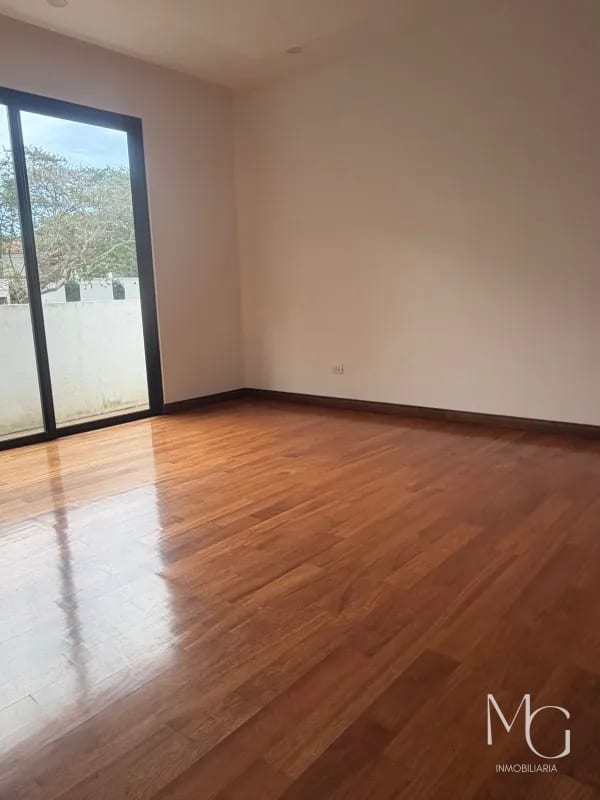 Casa en venta en Sausalito CAES — Casa en Venta en Sausalito, Carretera a El Salvador, Guatemala, Ciudad — foto 4 de 11