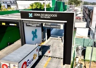 ofibodega en venta en San Nicolás, zona 4 de mixco — Bodega / Ofibodega en Venta en Zona 4 Mixco, Guatemala, Ciudad — miniatura 2 de 10