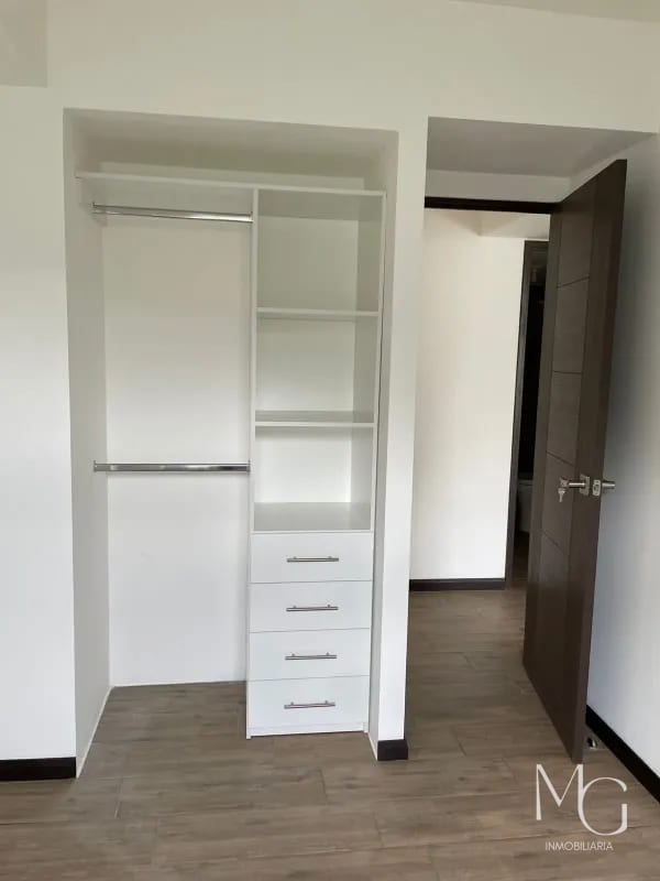 Venta Apartamento NARANJO — Apartamento en Venta en Zona 4 Mixco, Guatemala, Ciudad — foto 6 de 13
