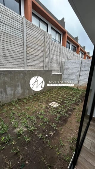 Casa en renta en zona 16 en condominio — Casa en Alquiler en Zona 16, Guatemala, Ciudad — miniatura 2 de 12