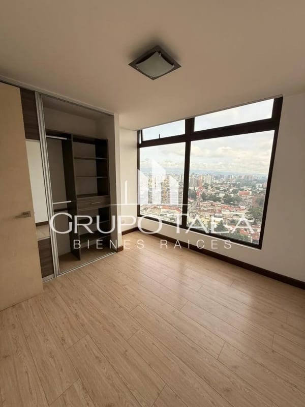 Apartamento en Venta en Zona 10, Edificio Veinti4 — Apartamento en Venta en Veinti4, Zona 10, Guatemala, Ciudad — foto 3 de 7