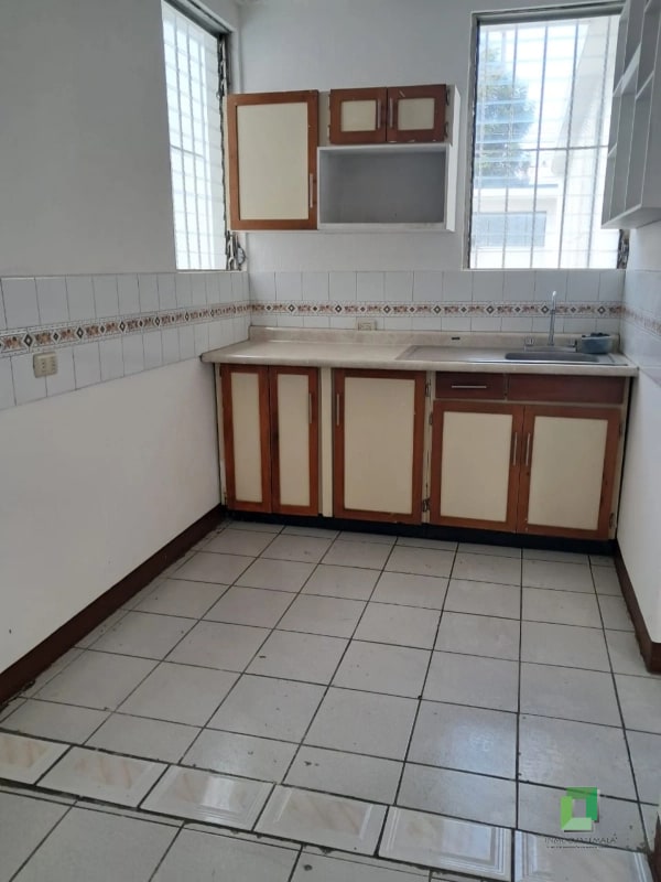 Casa Venta San Cristóbal — Casa en Venta en Zona 8 Mixco, Guatemala, Ciudad — foto 9 de 16