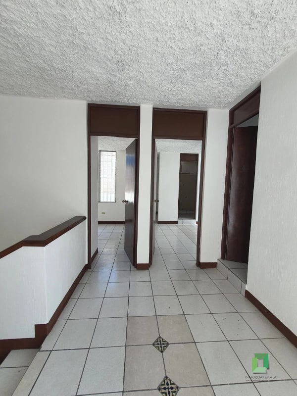 Casa Venta San Cristóbal — Casa en Venta en Zona 8 Mixco, Guatemala, Ciudad — foto 6 de 16