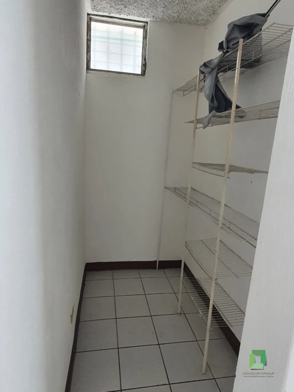 Casa Venta San Cristóbal — Casa en Venta en Zona 8 Mixco, Guatemala, Ciudad — foto 5 de 16