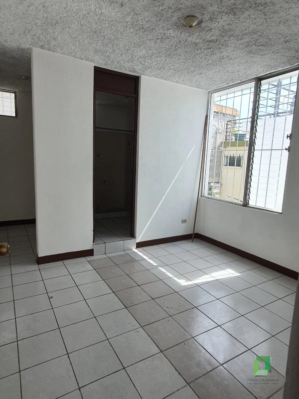 Casa Venta San Cristóbal — Casa en Venta en Zona 8 Mixco, Guatemala, Ciudad — foto 3 de 16