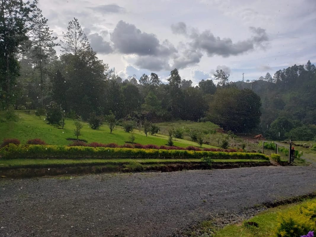 Exclusivo complejo de de Hospitalidad de $24,500$ m² en Alta Verapaz. — Finca en Venta en San Juan Chamelco, Alta Verapaz — foto 9 de 10