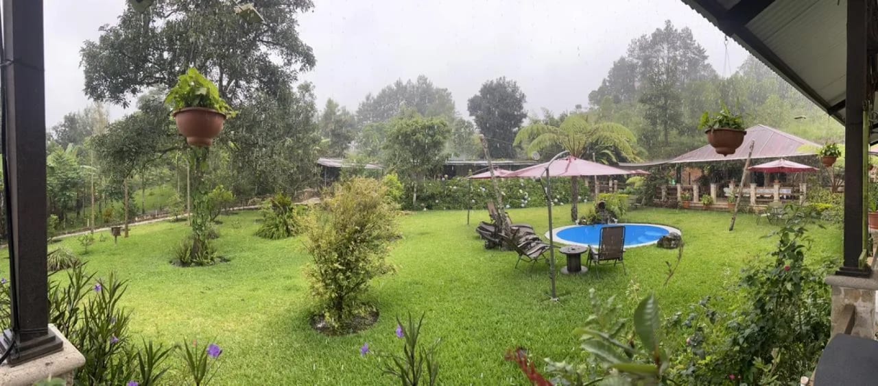 Exclusivo complejo de de Hospitalidad de $24,500$ m² en Alta Verapaz. — Finca en Venta en San Juan Chamelco, Alta Verapaz — foto 2 de 10