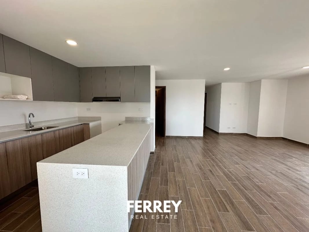 parque 14, amplio con cuarto de servicio — Apartamento en Alquiler en Parque 14, Zona 14, Guatemala, Ciudad — foto 9 de 15
